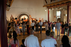 Konzert im Klanghaus mit Tanz EAHA