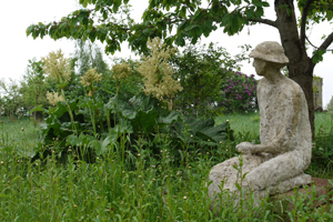 Skulptur im Garten von C. Lorenz und Daniel Stemmrich